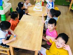 -MuaKids Garden