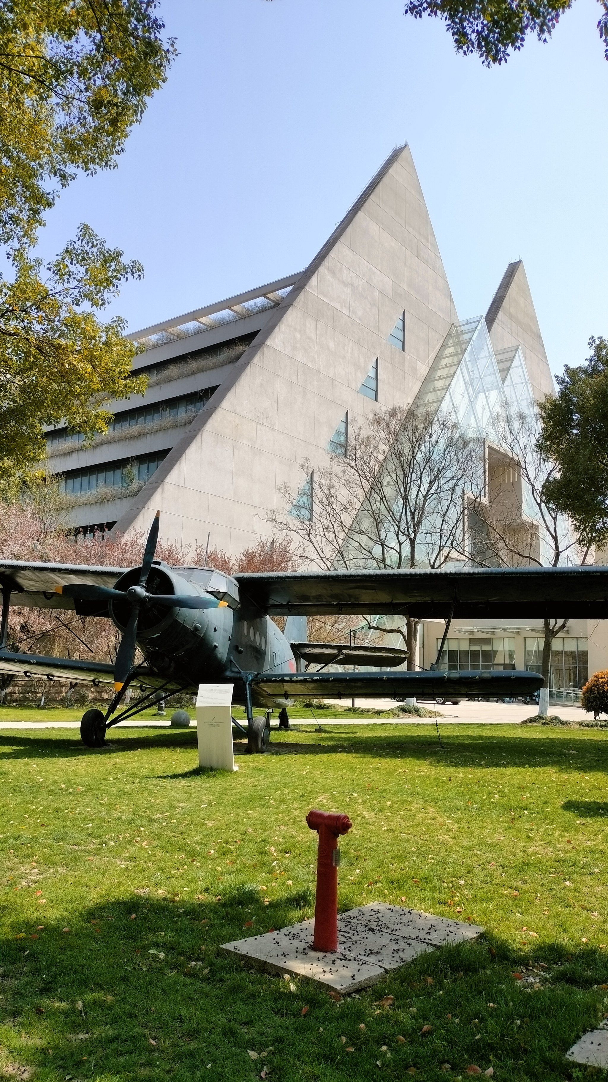 校园里除了风景还有啥?