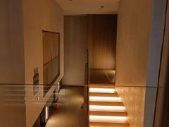 -涨巢·潮玩水疗局