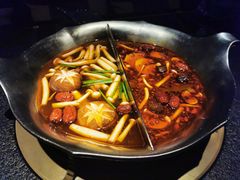 -湊湊火锅·茶憩(打浦桥日月光店)