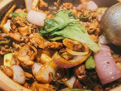 -胡须佬鸡煲四季火锅店(石厦西村直营店)