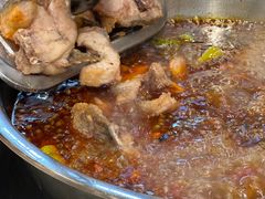 -肖肖酸萝卜鱼火锅(总店)