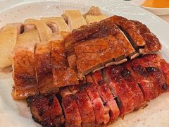 烧腊三拼-香港新发烧腊茶餐厅(万象店)