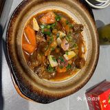 摸愚家的砂锅菜是我们一致认为的一家，毕竟砂锅炖的菜更香