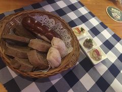 -皇冠自酿啤酒坊(中国红街5号楼店)