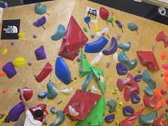 -问山MountQuest攀岩馆