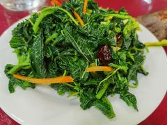 拌山野菜-北京龙庆四季香农家饭庄·灶台鱼·碳烤虹鳟鱼(龙庆峡店)