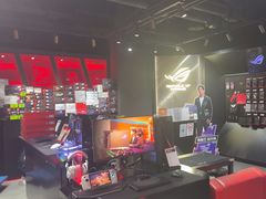 -ROG玩家国度(美罗城店)
