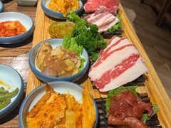 -明洞阿姨·韩式酱蟹烤肉·创意料理(三元桥店)