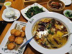 -花溪雨·森林餐厅(石基店)