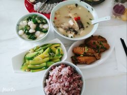 -玥奢国际母婴护理中心(滨江宝龙店)