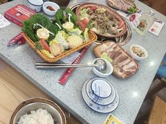 -阿婆情腊排骨火锅(金虹路店)