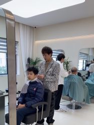 -优尚·烫·染·店