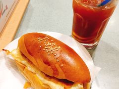 招牌咸牛肉芝士猪仔包-华嫂冰室(尖沙咀店)