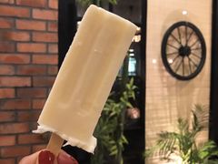 -河内西湖莲花自助餐厅