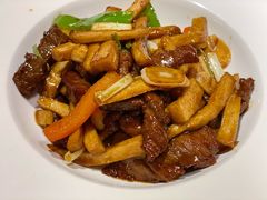 杏鲍菇炒牛柳-YAFEE雅菲·粤菜·湘菜·融合菜(魏公村店)