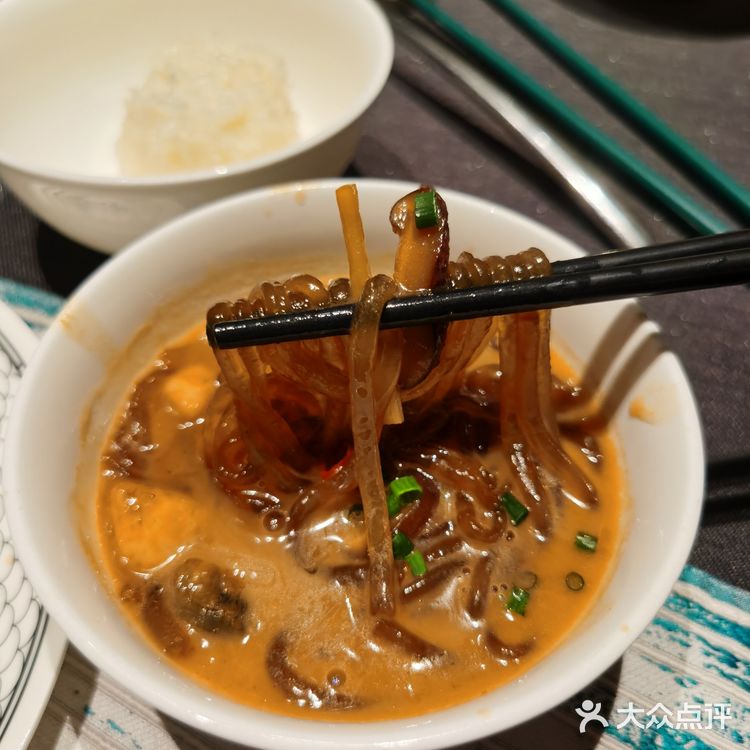 我果断下单带全家人去吃饭。毕竟人均300以上的餐厅