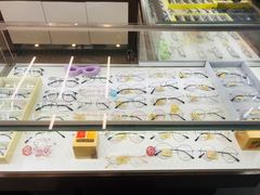 -明月眼镜(三坝店)