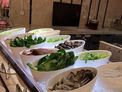 -东西风牛排馆周末烧烤自助(首都机场希尔顿店)