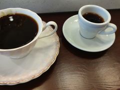 -Café Monson
