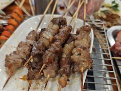 -哈尔滨小酒馆·鲜肉现穿自助烧烤(康新花园店)