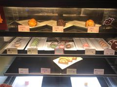 面包甜点陈列柜-麦当劳(武汉火车站店)