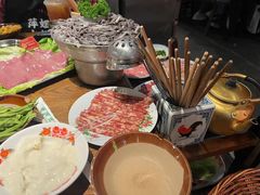 -萍姐火锅·公路夜市(武汉首店)