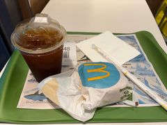 -麦当劳(上海虹桥站30B检票口楼上)