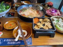 -贵厨酸汤牛肉(花果园国际中心店)