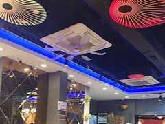 -老街烧烤大排档·地道湖北菜·龙虾馆(汉口火车站店)