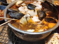 -鑫釜山海鲜烧烤(鑫丰国际店)