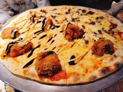 韩式牛肉披萨辣鸡肉披萨双拼-机器人火炉披萨