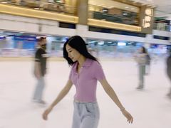 -正佳冰河湾真冰滑冰场