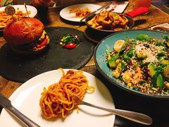 -HIGH FIVE哈福手工汉堡(桂林路店)