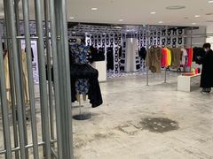 -川久保玲(大阪店)