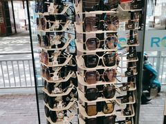 -荣视医眼镜(老车站店)