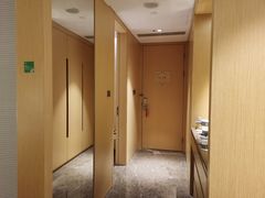 -苏州汇融广场假日酒店
