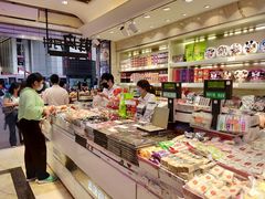 零售区-泰康食品(南京东路店)
