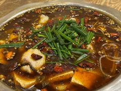 -乡土特色.冷锅鱼.牦牛肉汤锅