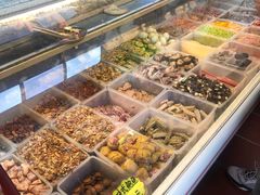 自助取餐区-崖口煲仔饭