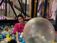 -嗨翻Hi-Fun竞技主题乐园·蹦床亲子生日轰趴(国光1937店)