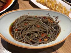酸辣蕨根粉-龙聚德北京烤鸭(沙坪坝华宇A馆店)