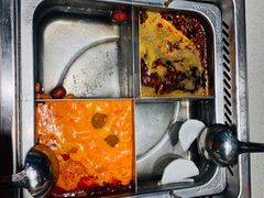 四宫格锅底-海底捞火锅(龙湖三千集店)