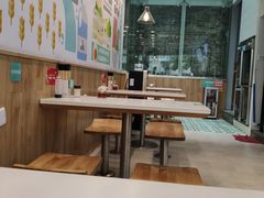 大堂-华辉拉肠(同福店)