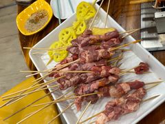 -哈尔滨小酒馆·鲜肉现穿自助烧烤(康新花园店)