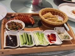熏肘子卷烙饼套餐-花家怡园