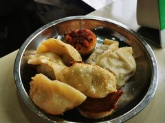 -黄阿姨锅贴大王(万航渡路店)