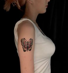 -木子·纹身店TATTOO穿孔·洗纹身