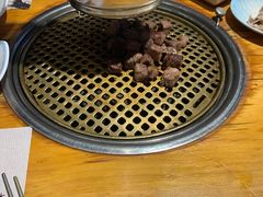 -唯成•韩国炭火烤肉 유성고기