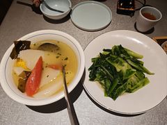 -有红鸡毛店·川菜(建设路店)